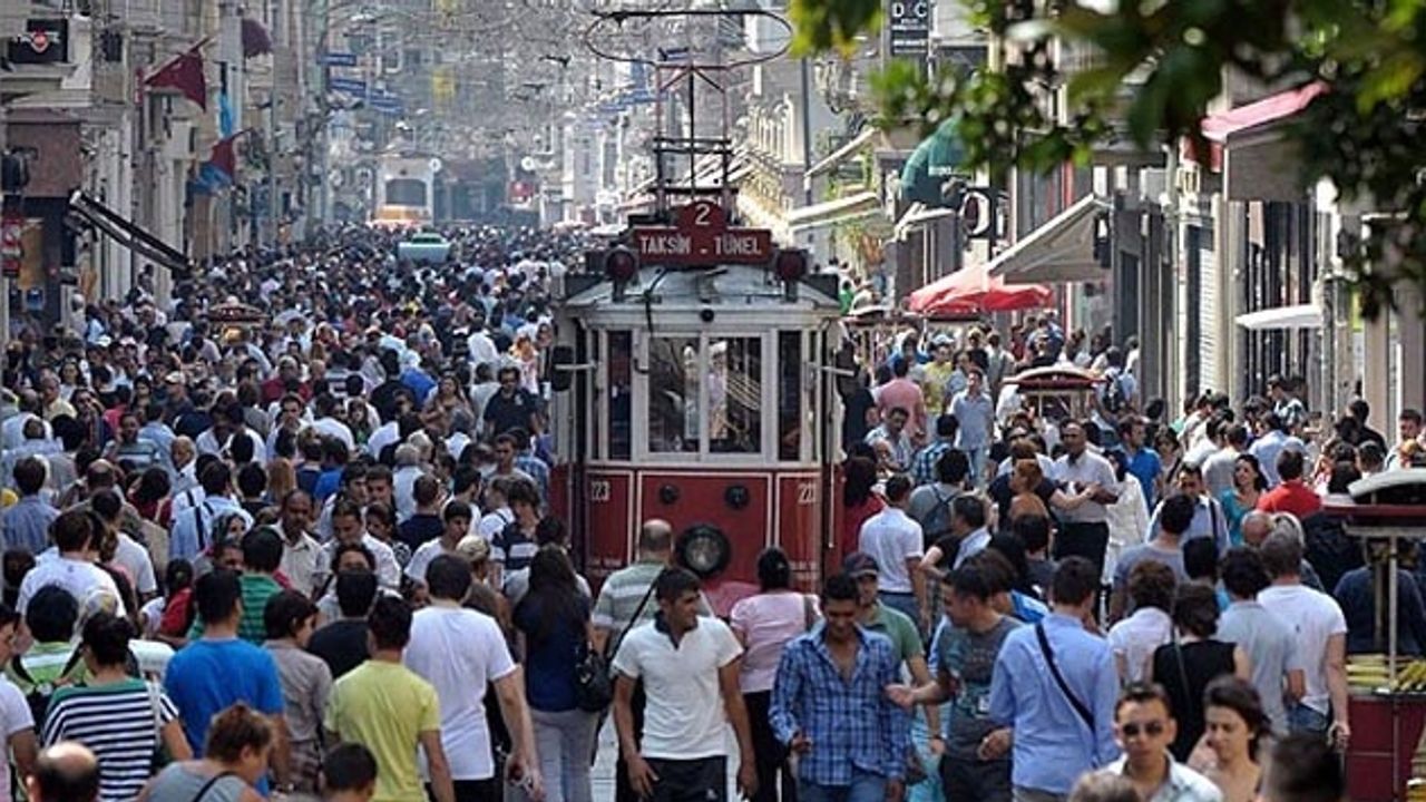 İBB açıkladı: İstanbul'da kaç yabancı yaşıyor?