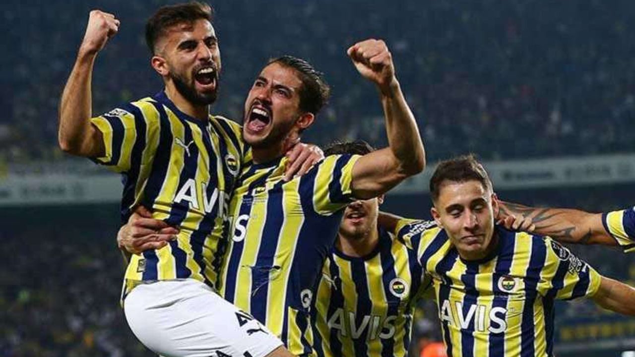 Fenerbahçe'de bir ayrılık daha!