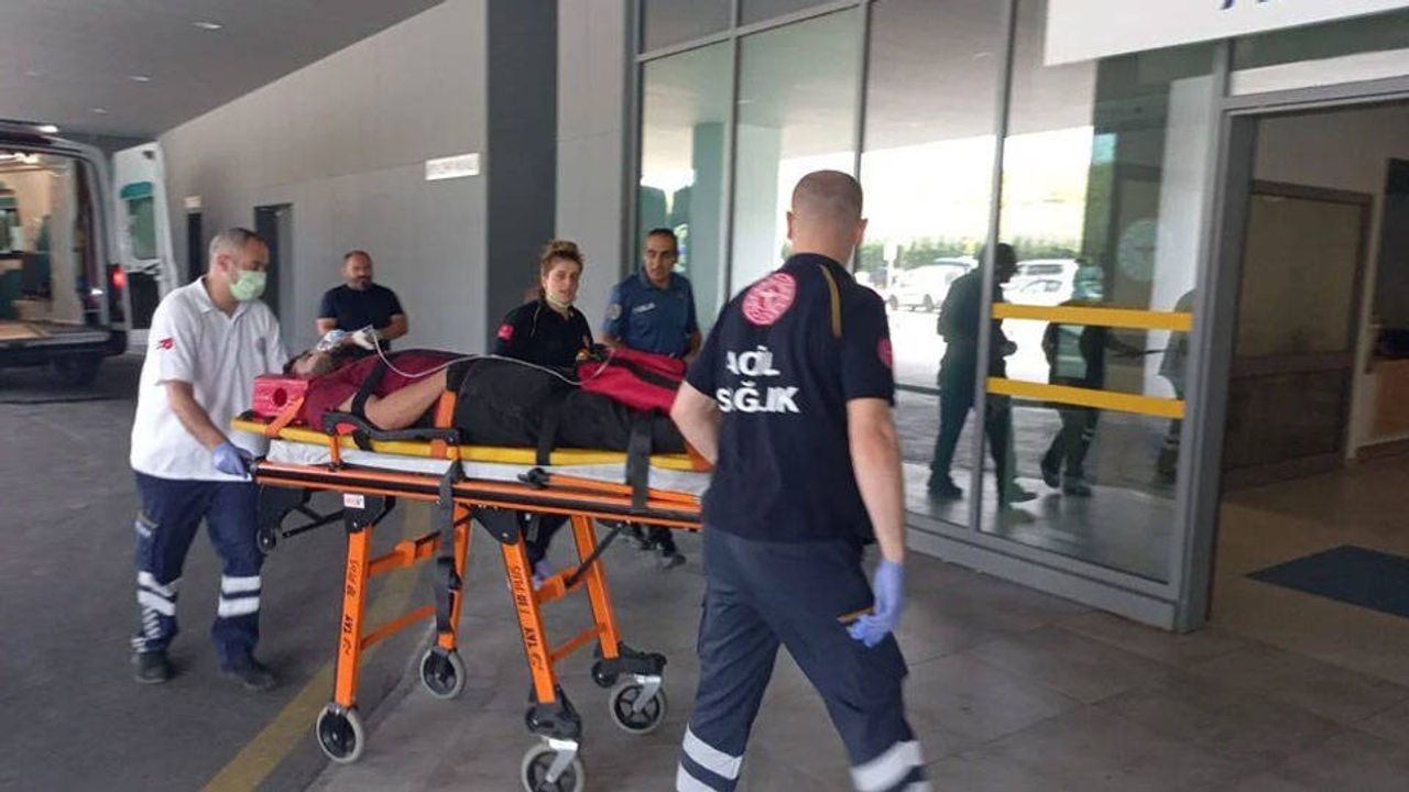 Kocaeli'de tersanede yangın! 10 işçi hastaneye kaldırıldı