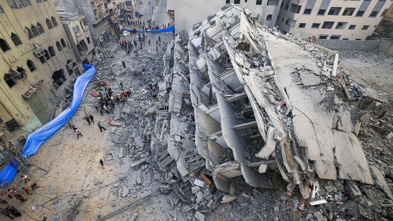 Gazze'deki Türk Hastanesi'nin 3. katı da bombalandı!