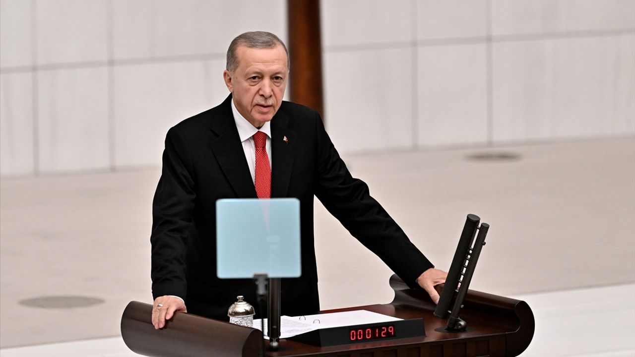 Meclis'te yeni yasama yılı başlıyor! Cumhurbaşkanı Erdoğan konuşuyor