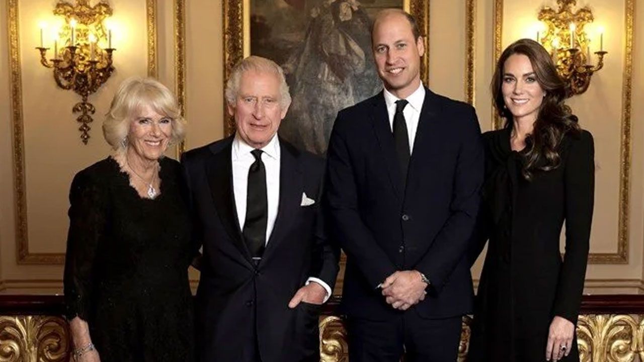 İngiliz kraliyet ailesi hack'lendi