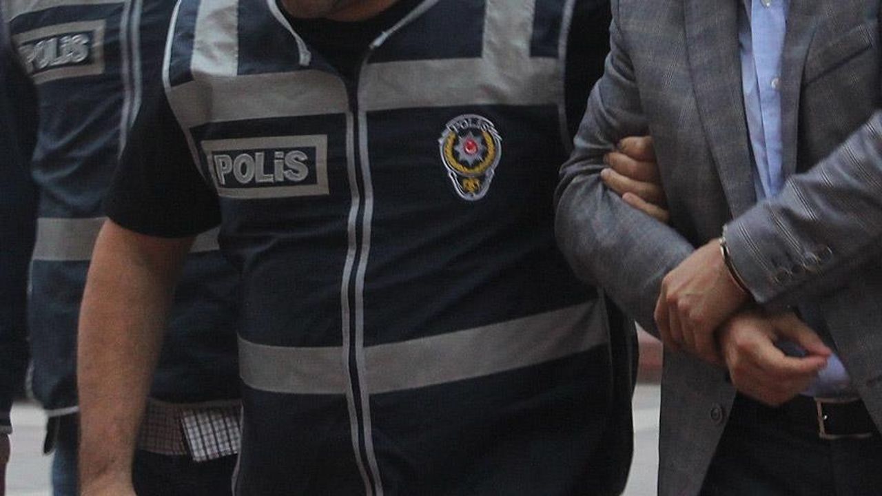 Terör operasyonu: HDP il ve ilçe eş başkanına gözaltı
