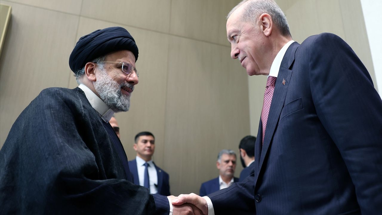 Cumhurbaşkanı Erdoğan İran lideri Reisi ile görüştü