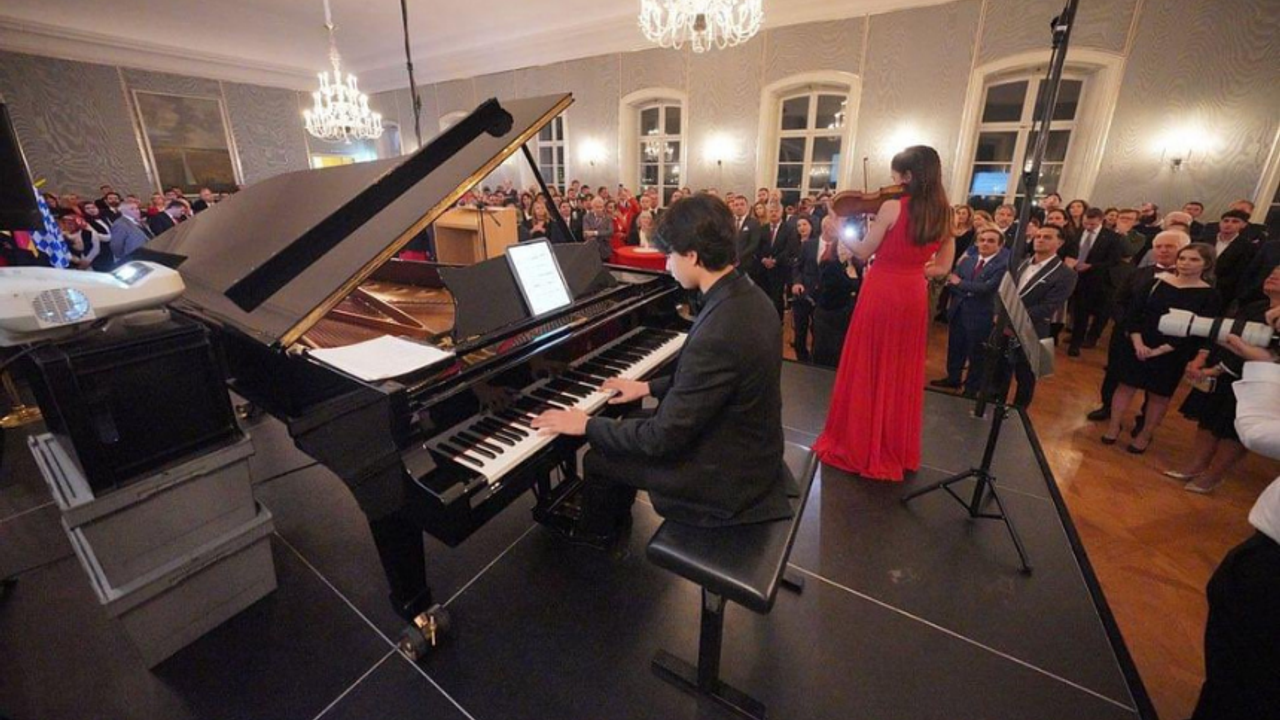 Genç piyanistten Türkiye'ye ödül
