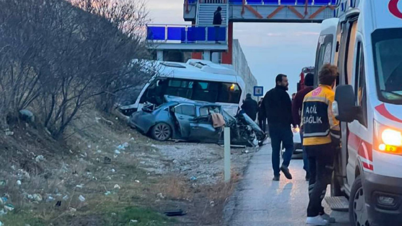 Ankara'da feci kaza! 21 kişi hastaneye kaldırıldı!