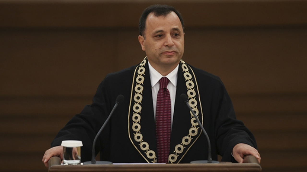 AYM Başkanı Zühtü Arslan:"Uzaktan kumandalı yargıç olmaz"