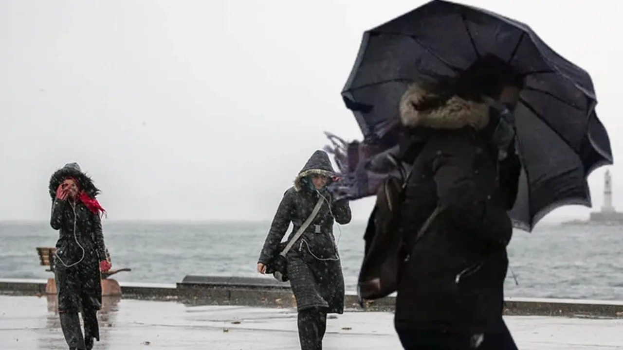 Meteoroloji'den Marmara'da fırtına, Karadeniz'de kar uyarısı