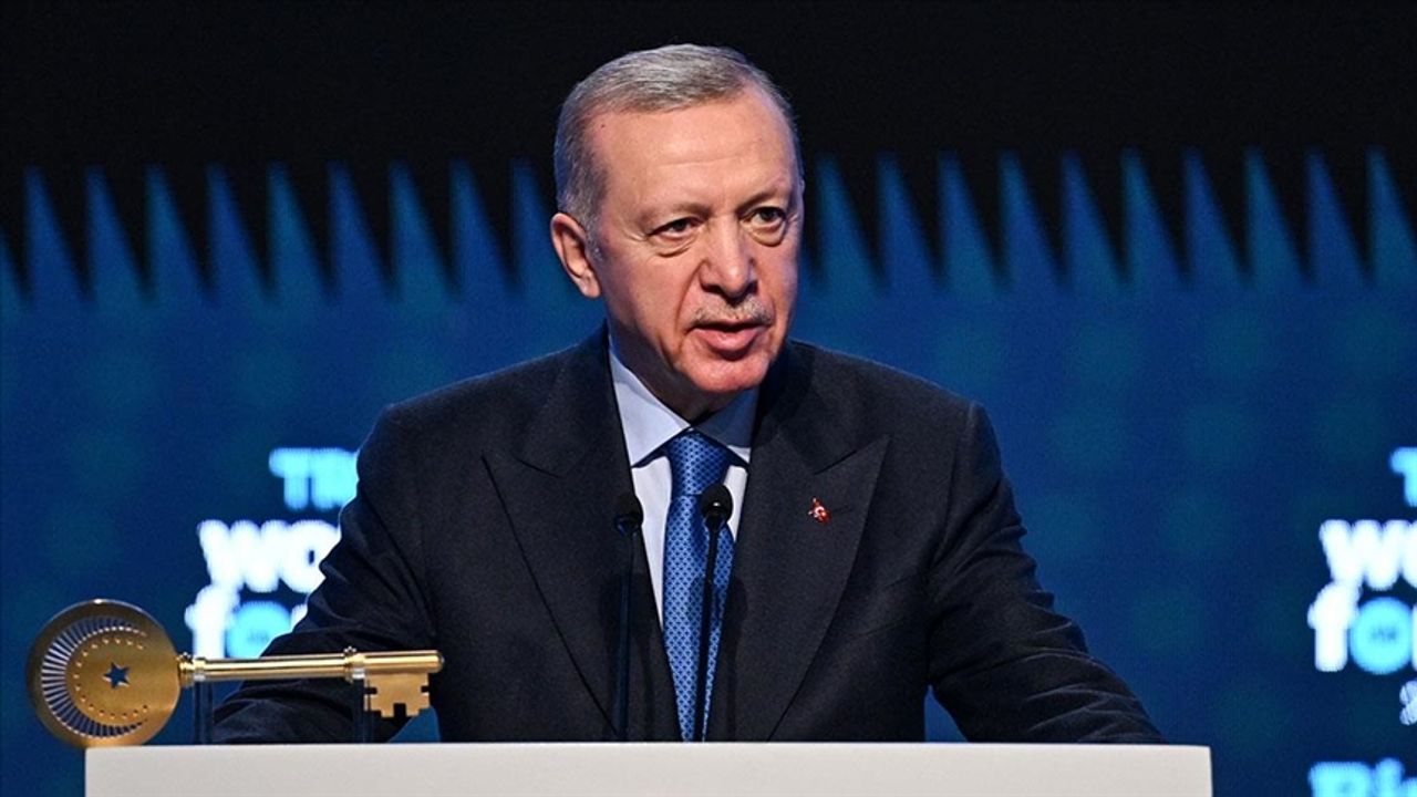 Erdoğan:"Bize basın özgürlüğünden dem vuranların gıkı çıkmıyor"