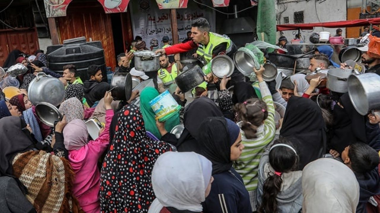 Gazzeli yetkililer: 600 bin kişi kıtlık nedeniyle ölüm riskiyle karşı karşıya
