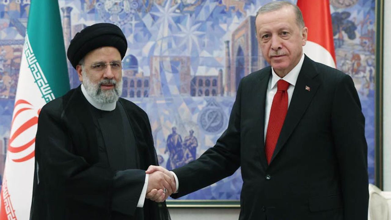 İran Cumhurbaşkanı Reisi Cumhurbaşkanı Erdoğan'la görüşmek üzere Ankara'ya geldi