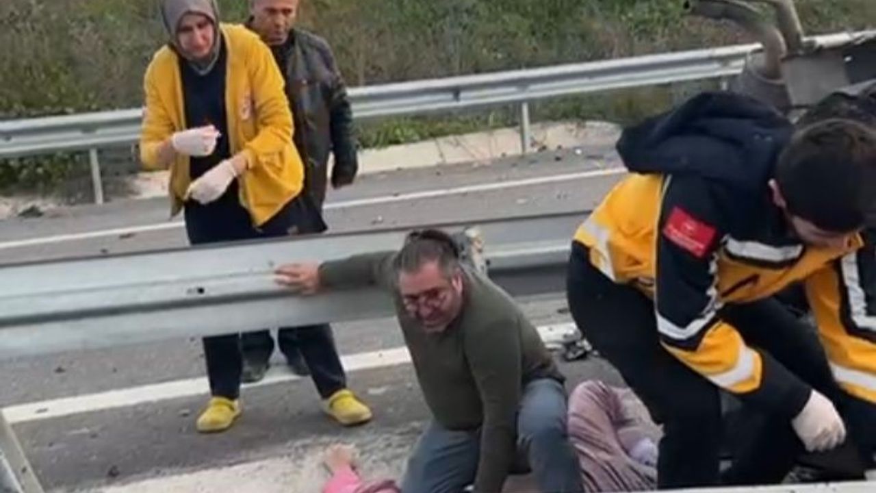 Mersin'de feci kaza! Dakikalarca Kalp Masajı Yaptı