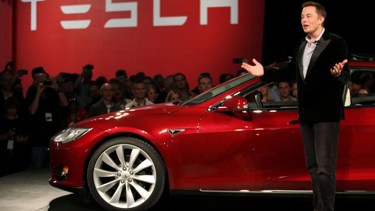 Tesla hisseleri bir gün içinde yüzde 12 düştü
