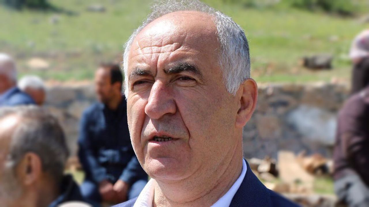 Aday gösterilmeyen bir belediye başkanı daha CHP'den istifa etti