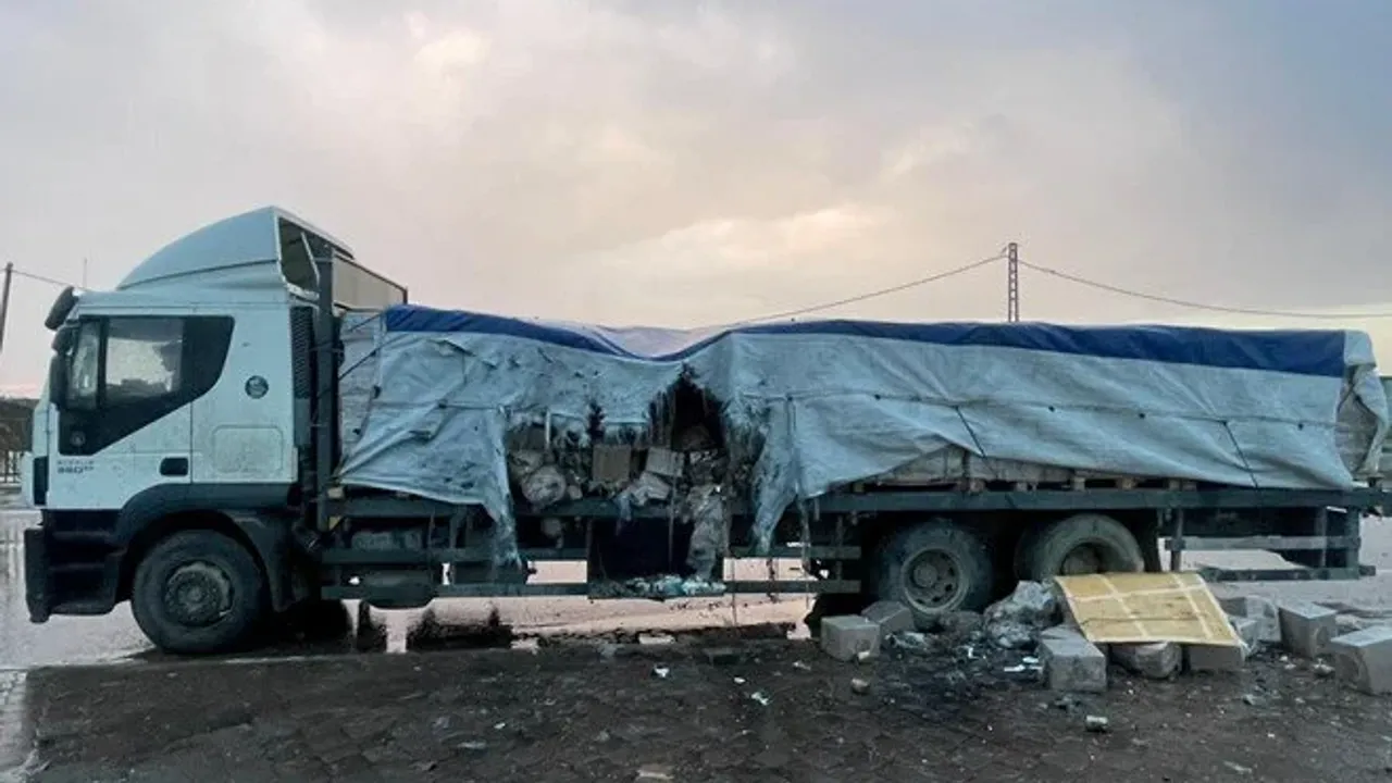 İsrail BM gıda konvoyunu vurdu