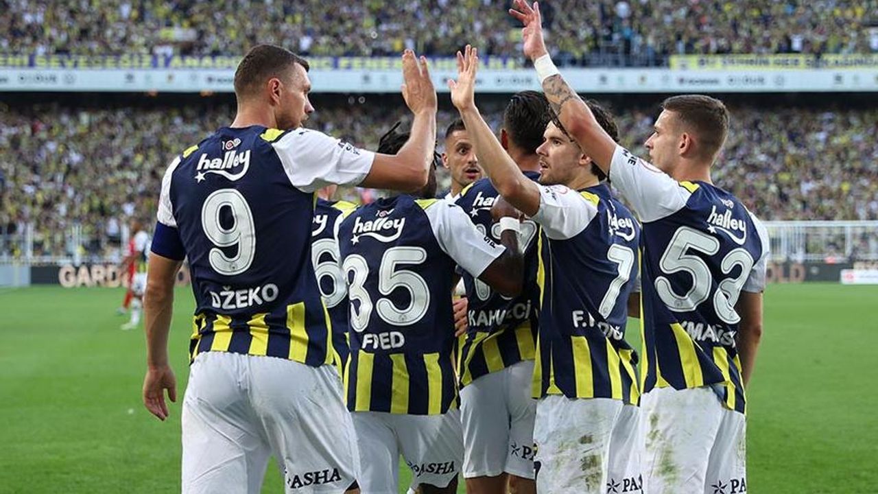 Fenerbahçe Antalyaspor deplasmanında hata yapmadı