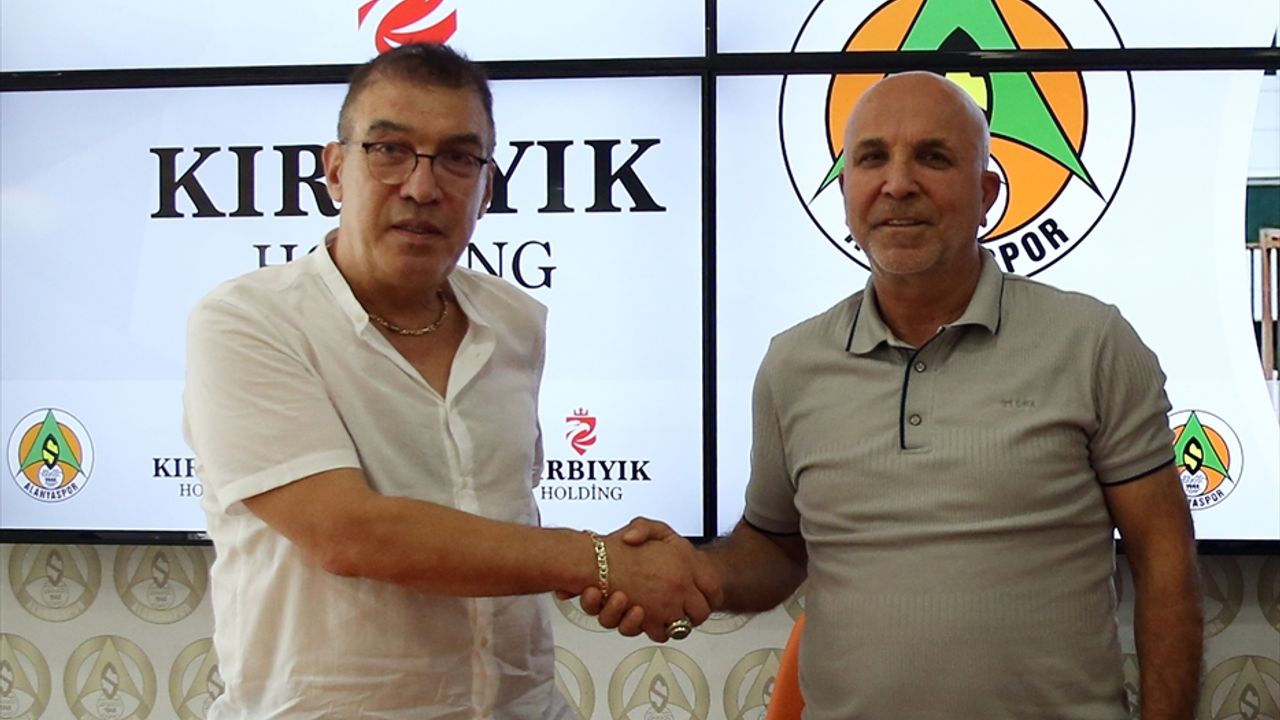 Alanyaspor, Kırbıyık Holding ile sponsorluk anlaşması imzaladı