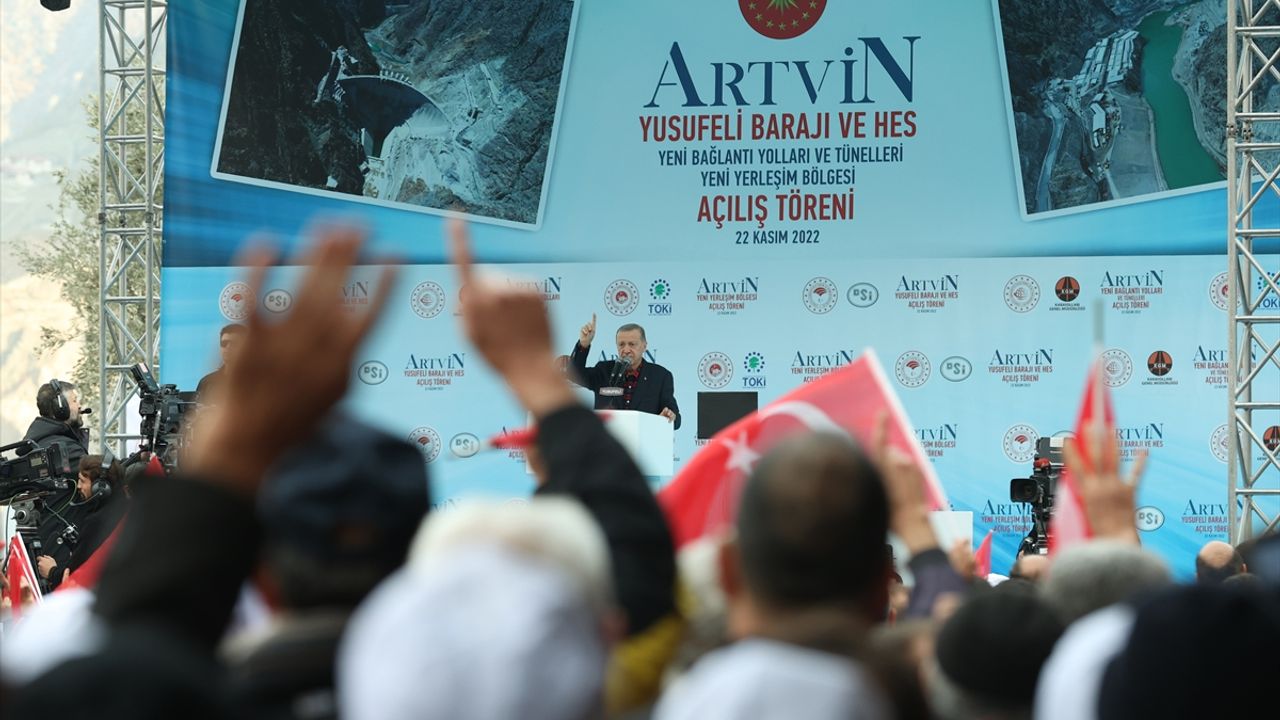 Cumhurbaşkanı Erdoğan, "Yusufeli Barajı ile Yeni Yerleşim Bölgesinin Açılış Töreni"ne katıldı: (1)