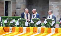 Cumhurbaşkanı Erdoğan, Gandhi'nin mezarını ziyaret etti