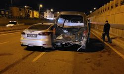 Samsun'da feci kaza: 3 araç birbirine girdi