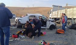 Ağrı'da feci kaza: 2 kişi öldü, 2 kişi yaralandı