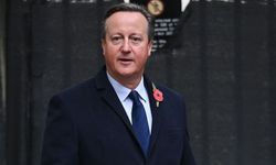 Eski başbakan Cameron dışişleri bakanlığına atandı