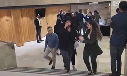 İsrail'de meclis toplanamadı: Ağlayarak salonu terkettiler!