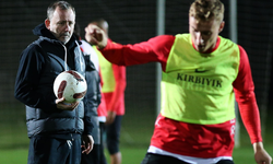 Sergen Yalçın, Antalyaspor ekibiyle ilk antrenmanına çıktı