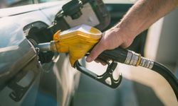 Benzin ve motorine yeni yıl zammı: Akaryakıt fiyatları ne kadar oldu?