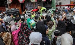 Gazzeli yetkililer: 600 bin kişi kıtlık nedeniyle ölüm riskiyle karşı karşıya