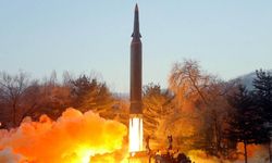Kuzey Kore: 'Hipersonik savaş başlığı taşıyan orta menzilli füze test edildi'