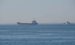 Çanakkale Boğazı'nda Gemi Arızası: Römorkörle Kurtarıldı