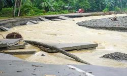 Filipinler'de sel ve toprak kaymalarında 6 kişi öldü