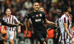 Galatasaray'da penaltı tartışması! Zaha iki yıldızı ayırdı