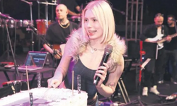 Aleyna Tilki yeni yaşına sahnede girdi