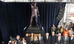 Fenerbahçe Kaptanı Eda Erdem'in heykeli açıldı