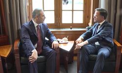 Dışişleri Bakanı Hakan Fidan, Hollanda'da, Hollanda Başbakanı Mark Rutte  buluştu