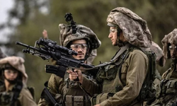 İsrail askerleri 25 Filistinliyi gözaltına aldı