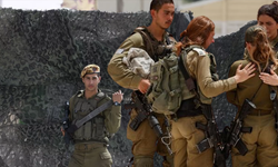 Mısır askeri İsrail güçlerine ateş açtı