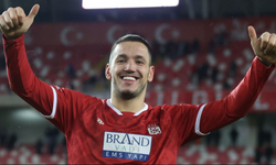 Rey Manaj, Sivasspor'a veda etti!