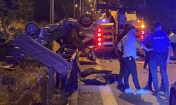 Çayırova'da feci kaza: Devrilen otomobilde 3 kişi hayatını kaybetti