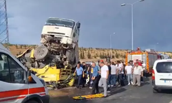 Gaziantep’te tır ve kamyon çarpıştı: 1 ölü, 2 yaralı
