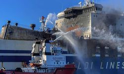 Yemen’deki Husiler, Kızıldeniz’de Yunanistan’a ait gemiyi vurdu