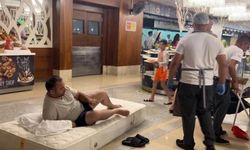 Antalya'da 5 yıldızlı otelde kliması bozulan tatilciden 5 yıldızlı protesto