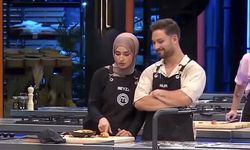 Masterchef Beyza ve Onur Sevgili Mi, Aşk Mı Yaşıyorlar? Şeflerin Gözleri Önünde...