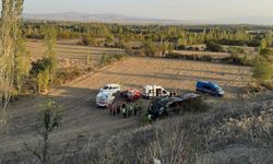 Yolcu otobüsü şarampole devrildi: Çok sayıda yaralı var