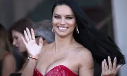 Adriana Lima'dan Türk fotoğrafçıya sevgi dolu sözler