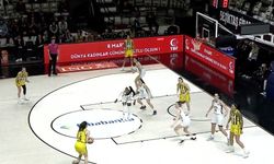 Basketbol derbisinde kazanan Fenerbahçe Opet oldu