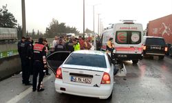 Adana'da zincirleme trafik kazasında aynı aileden 5 kişi yaralandı