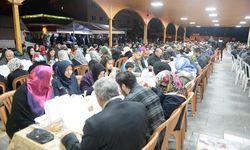 AK Parti Grup Başkanvekili Ünal, Kahramanmaraş'ta mahalle sakinleriyle sahur yaptı: